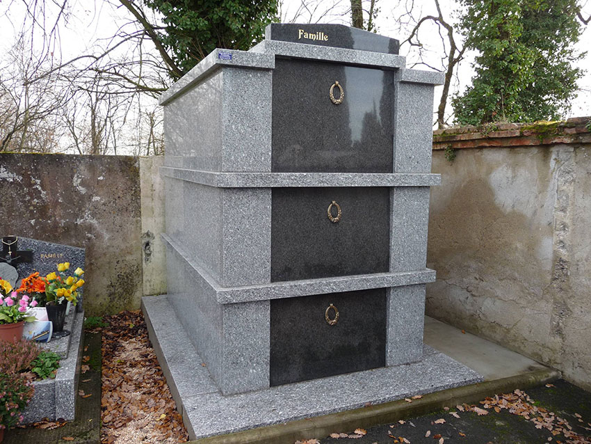 Monument funéraire réalisé par la Marbrerie Seguela